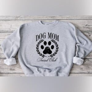 ⭐️HP⭐️Dog Mom Social Club Crewneck- Gray